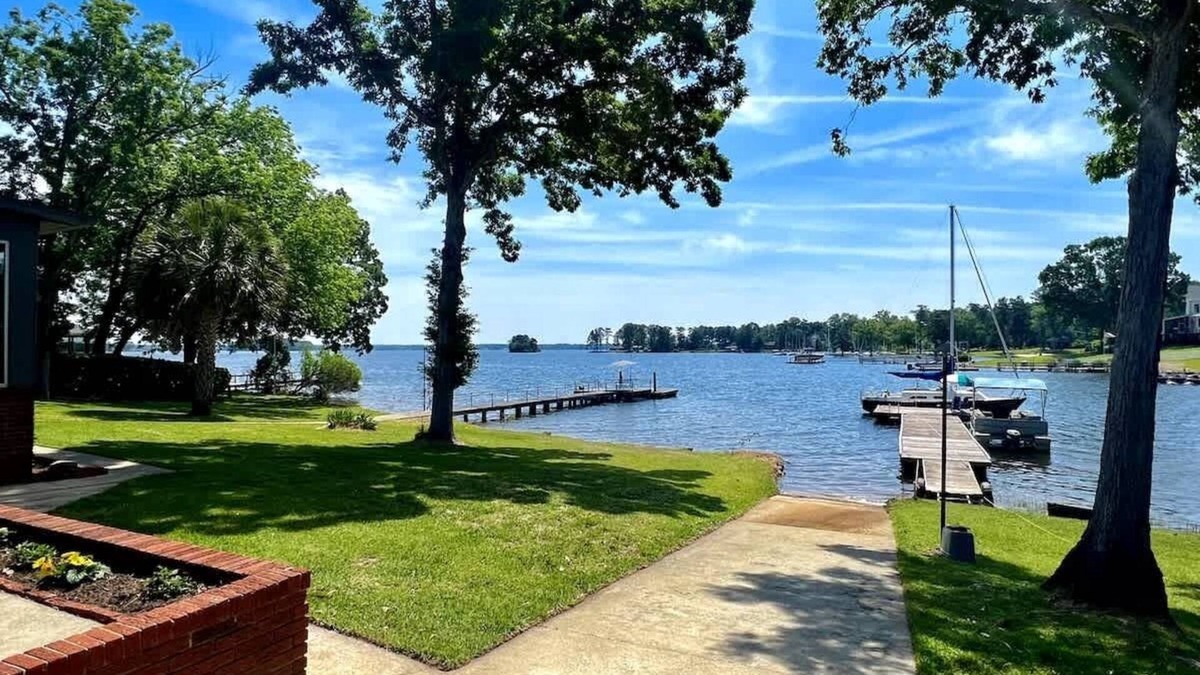 Chapin House | Wishin' N Fishin' on Lake Murray, SC