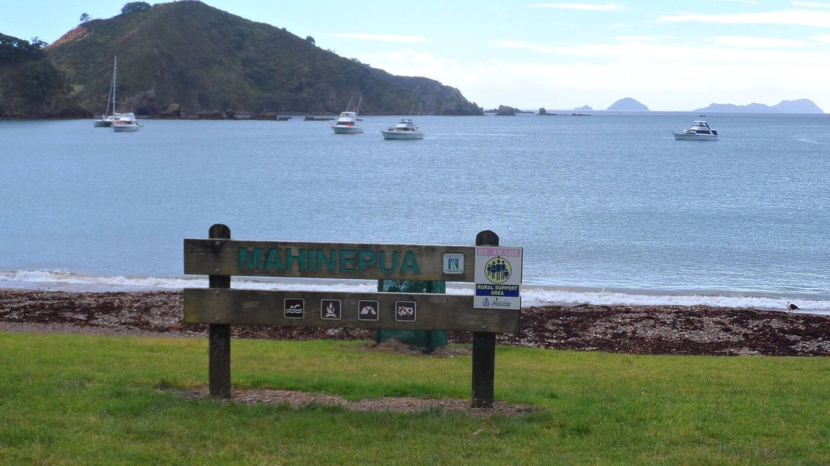 Mahinepua House | Wisteria Cottage