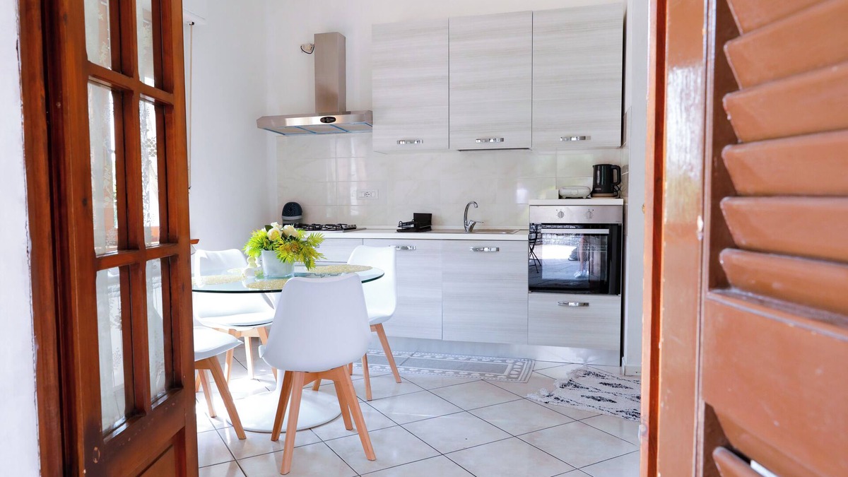 Albate Apartment | Wisteriaroom Appartamento in Villa 10 Min. da Como
