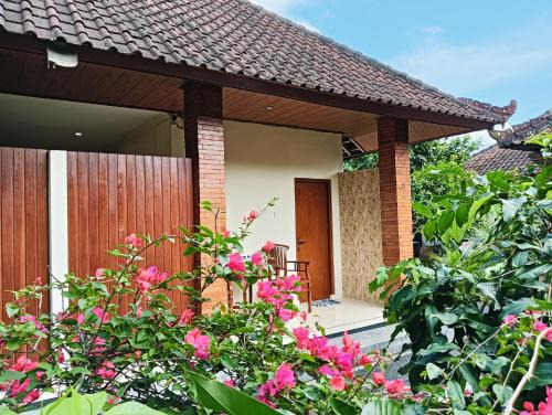 Petulu House | Wisuda Guest House