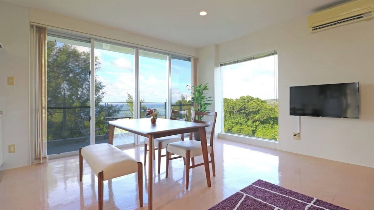 Kadena-cho Apartment | With a terrace with ocean view Slowly Okinawa LIF/Nakagami-gun Okinawa
