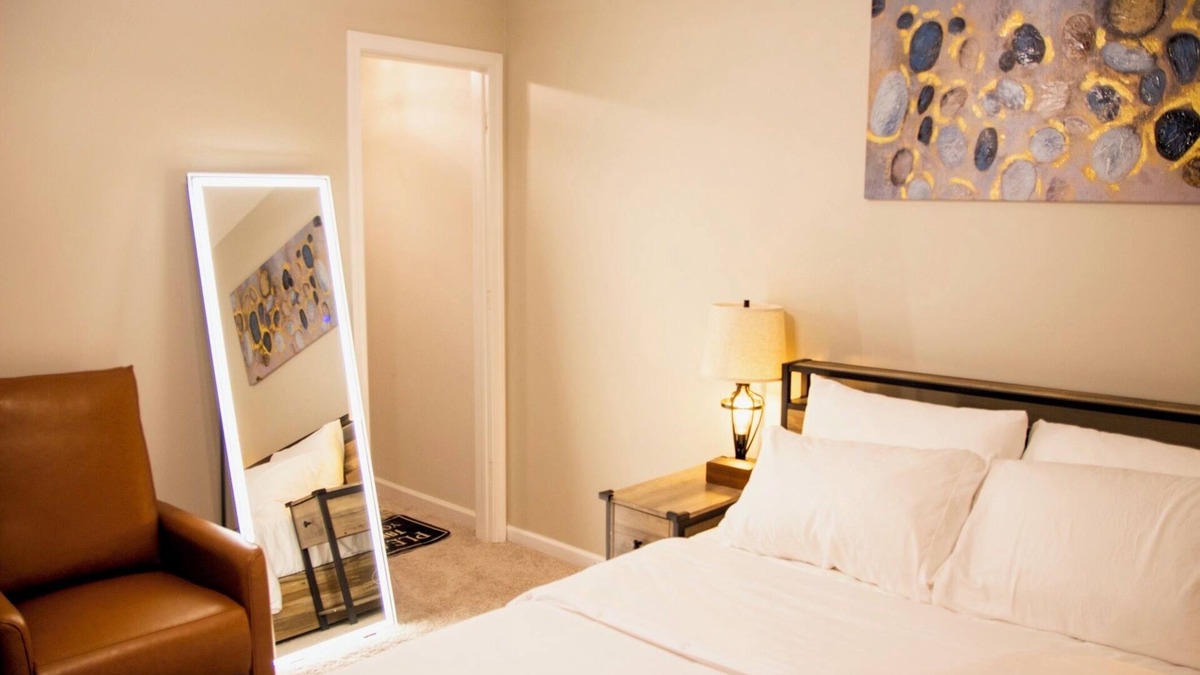 Whittaker Apartment | With Contactless Check-In, Premium Amenities & Dedicated Entrance & Bathroom