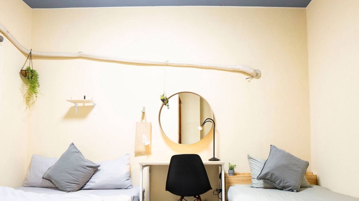 Ichikawa Hotel | With dedicated projectorDouble single twinThe/Ichikawa Chiba