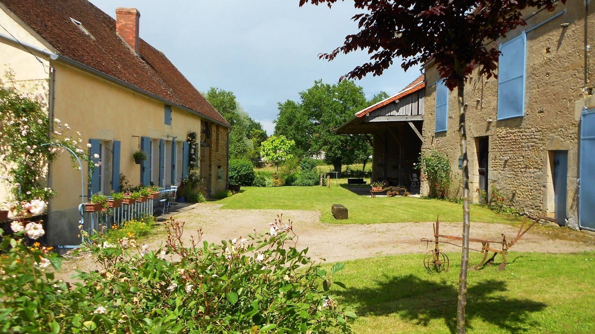 Thury Cottage | With family or friends, space, tranquility, nature and comfort. Up to 8 people