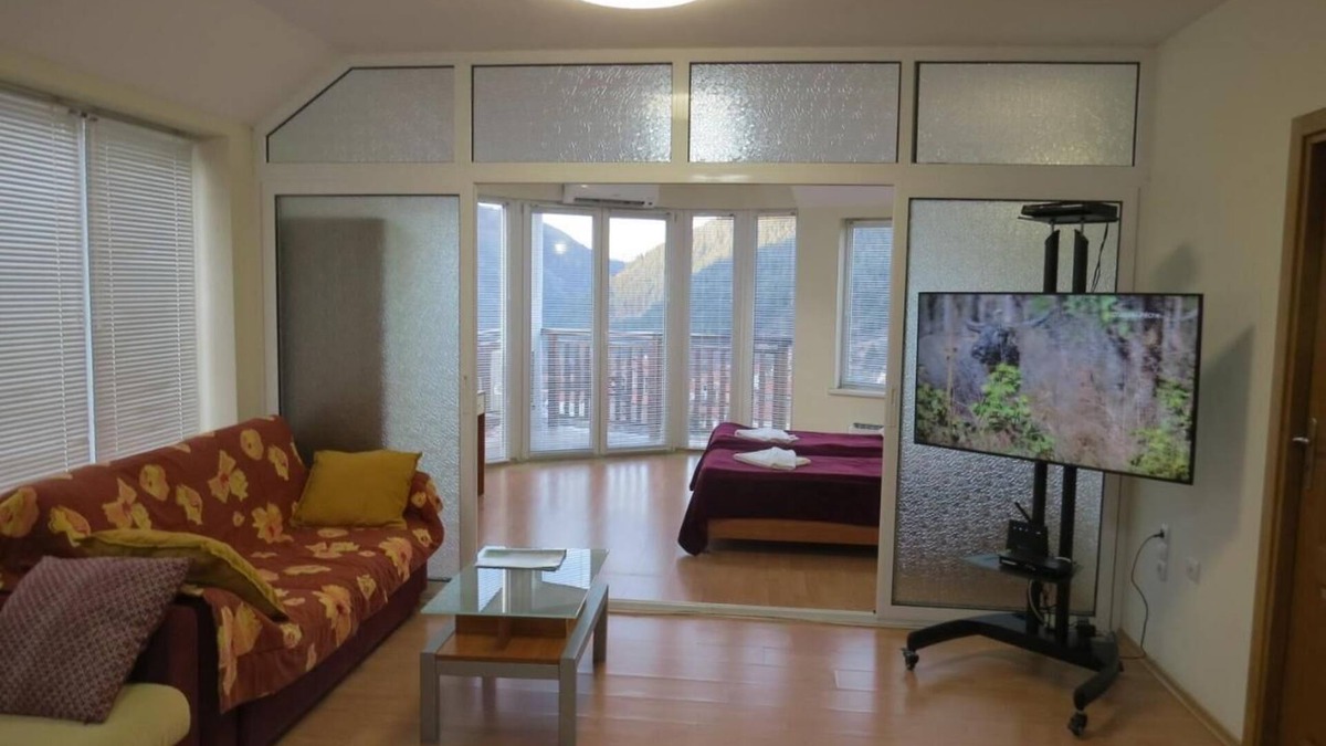 Samokov Apartment | With mountain views, Panoramic Apartment 301 in Eagle Rock Complex