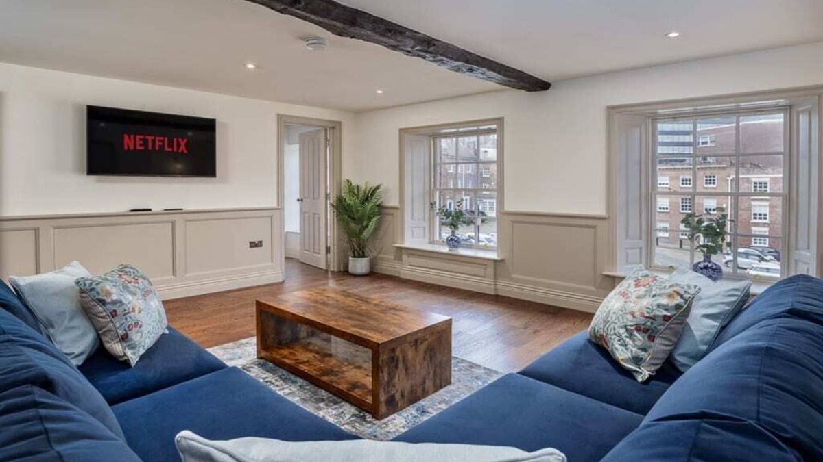 Sheffield City Centre Apartment | With Parking -Historic-Charm,City Centre-Modern Comfort