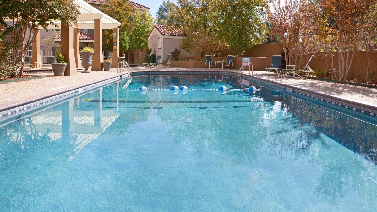 Tech Terrace Condo | With Pool + Hot tub | Breakfast & Evening Social