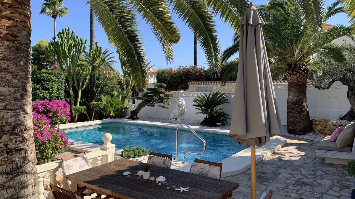 Denia House | with private pool & private outdoor whirlpool in a quiet, central location