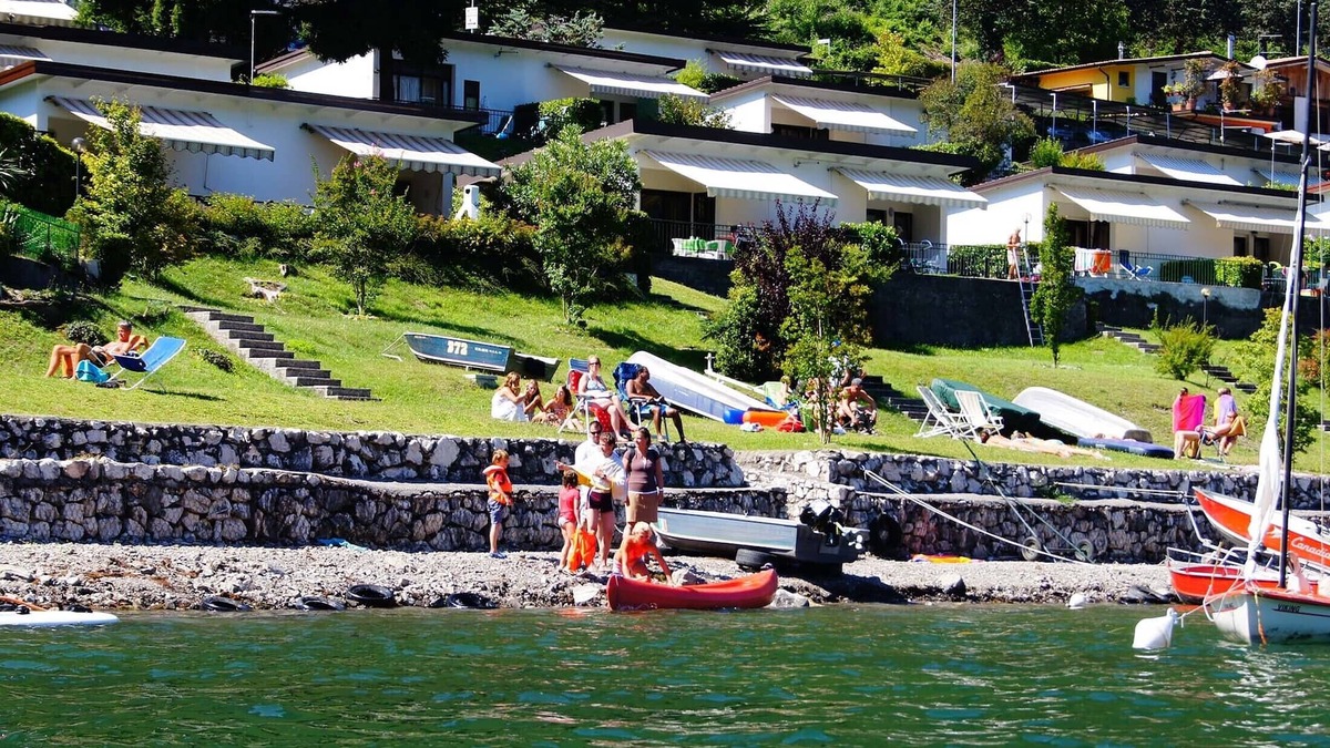 Idro Apartment | With terrace directly on the lake