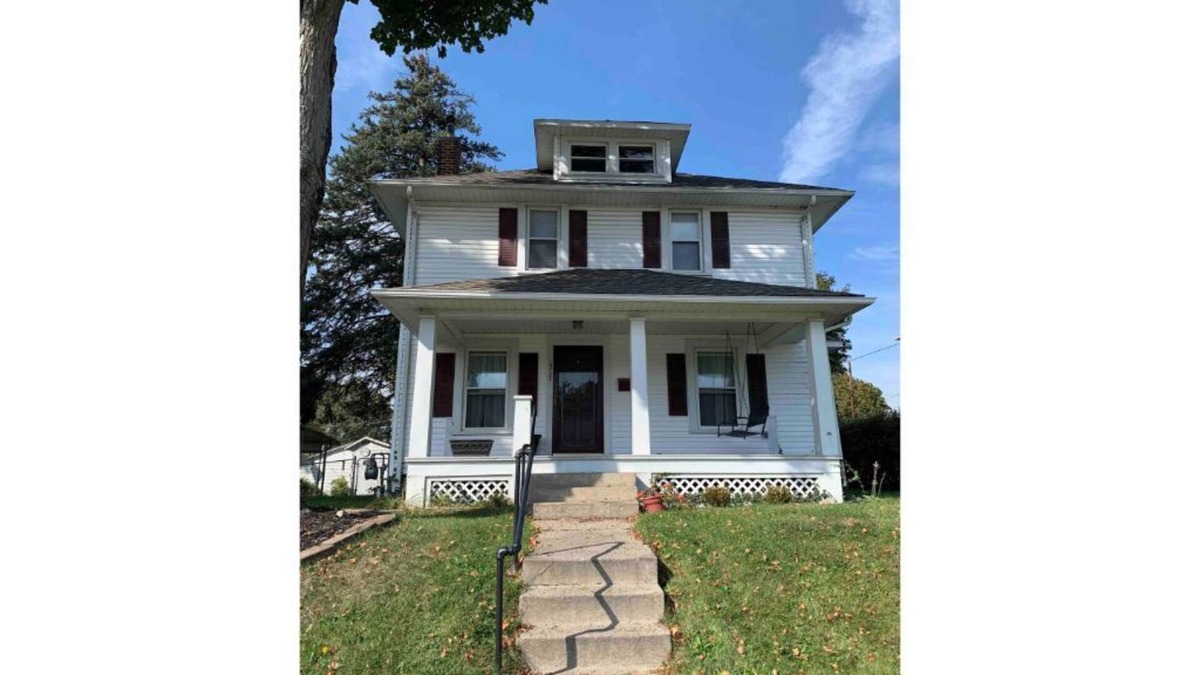 Springfield House | Wittenberg Stadium 3-bed 2-bath Residential Home