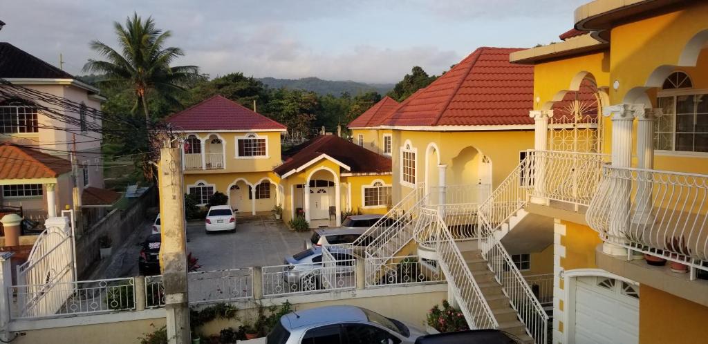 River Oaks Apartment | Wizzy Apartment