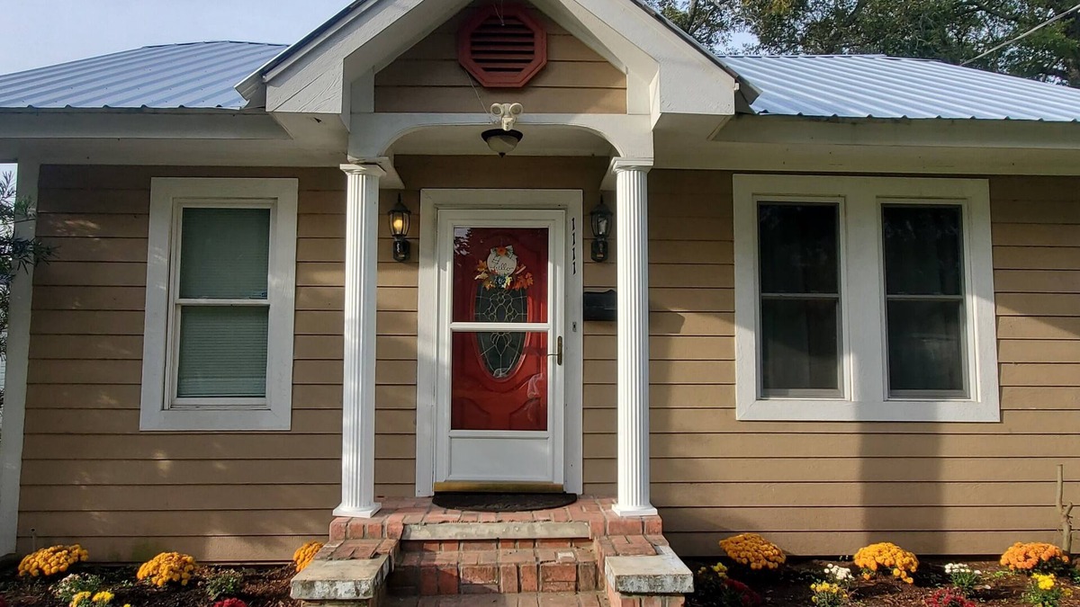 West Monroe House | WMHS Fans Come Stay with Us! Family Friendly!