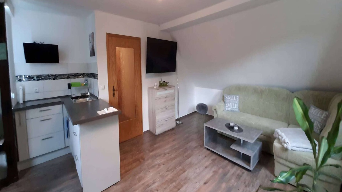 Burgk Apartment | Wohnung in Burgk am Fluss Saale und See
