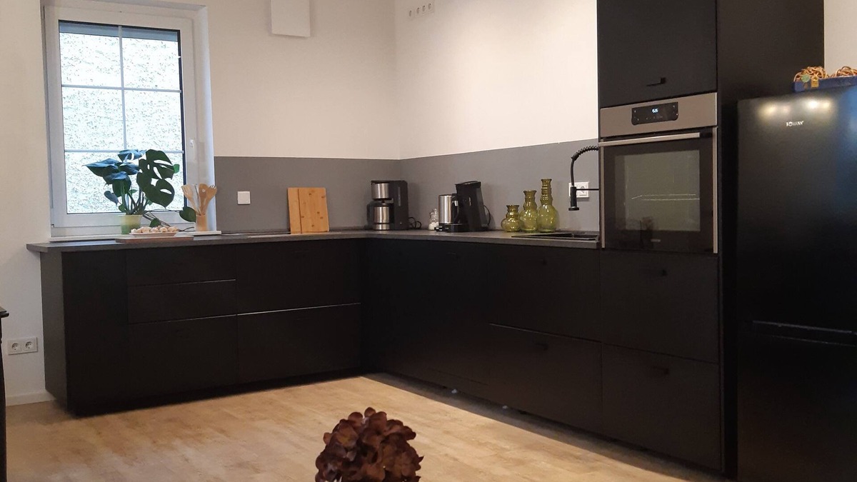 Frohnau Apartment | Wohnung mit 2 Schlafzimmer Zentral Gelegen in Hohen Neuendorf