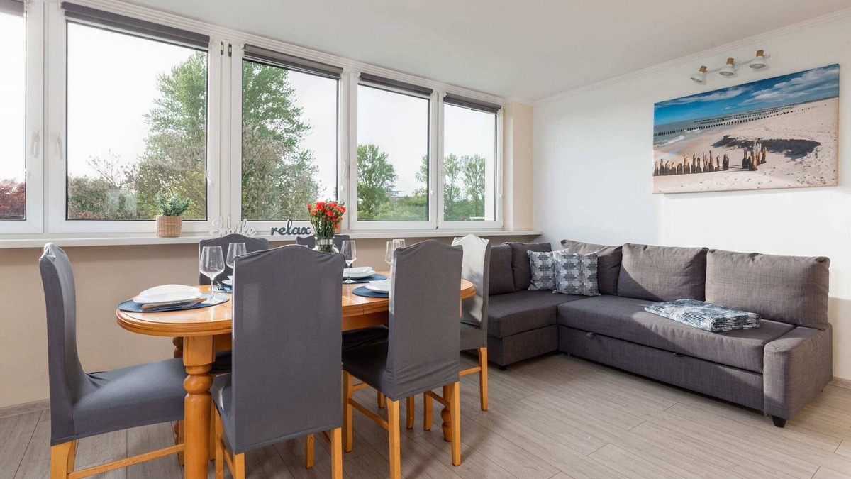 West Pomeranian Voivodeship Apartment | Wojska Polskiego 22 | Large Apartment By the River