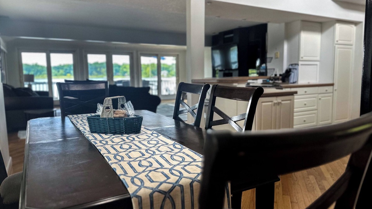 Horton House | Wolf Lake Haven - Lakefront Sleeps 16