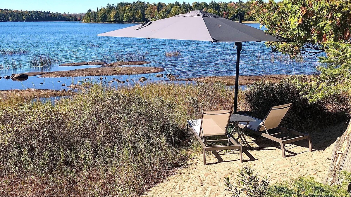 North Bay Cottage | Wolfe Lake Cottage sleeps eight - Nipissing, Ontario, Canada