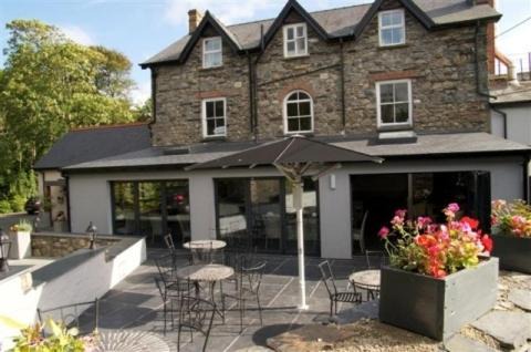 Wolf's Castle House | Wolfscastle Country Hotel