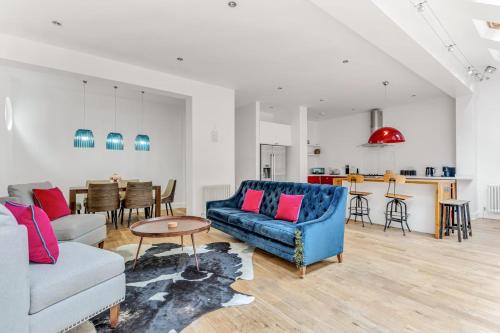 Bramcote House | Wollaton House