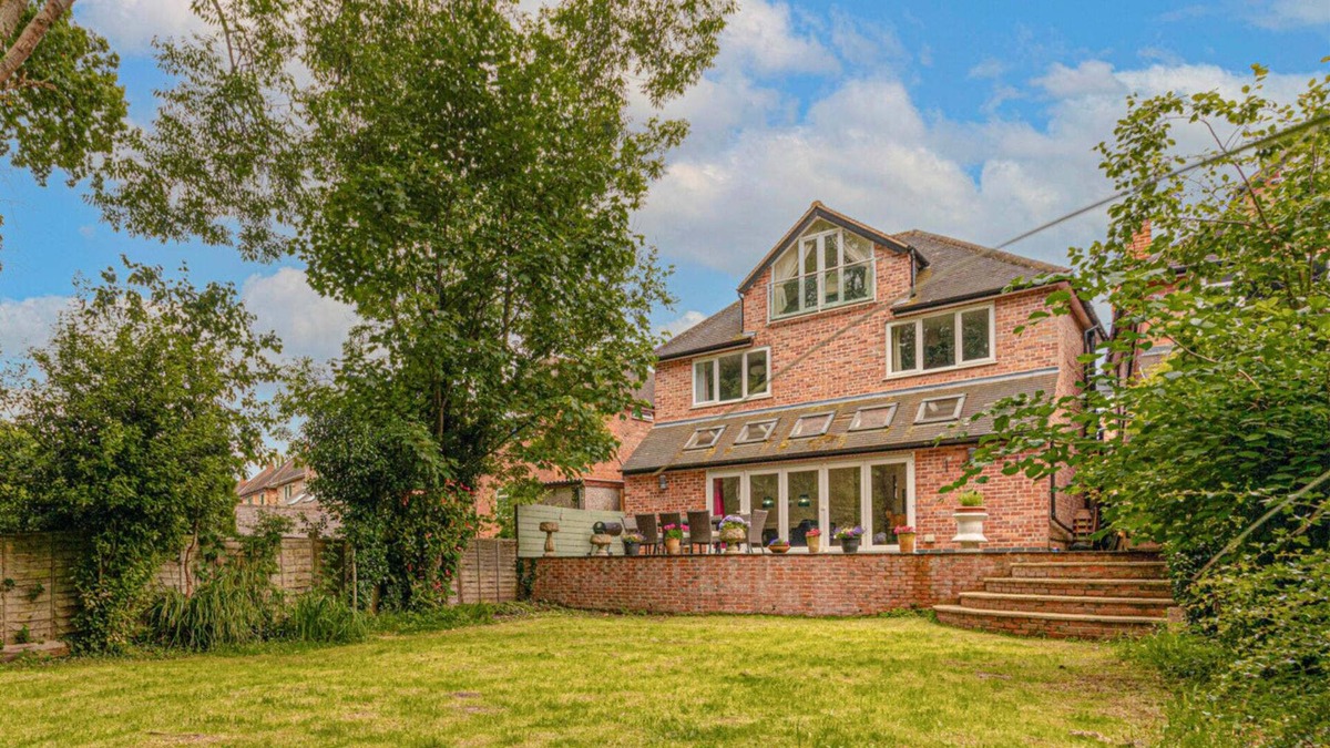 Bramcote House | Wollaton House Summar
