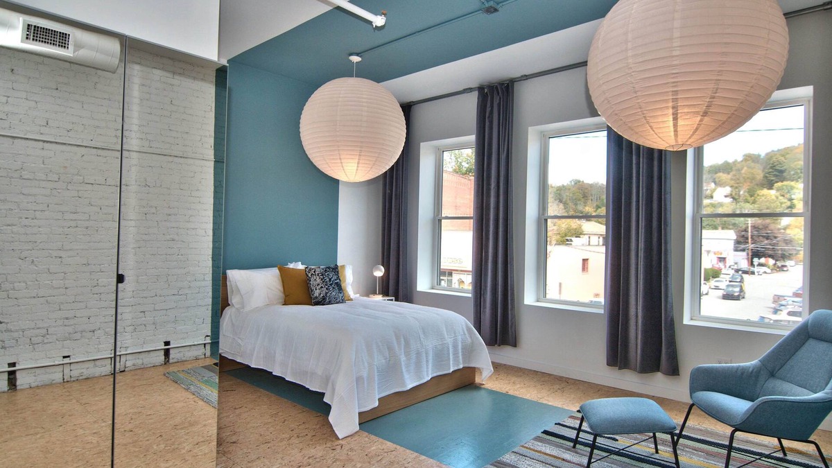 Honesdale Apartment | Wonder Honesdale -Loft A2- 3 Bed-2 Bathroom-1200' square foot loft-sleeps 6