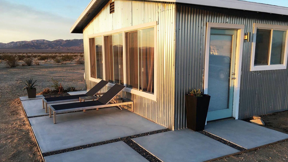 Wonder Valley House | Wonder Valley Sky - A Beautiful Modern Joshua Tree Retreat