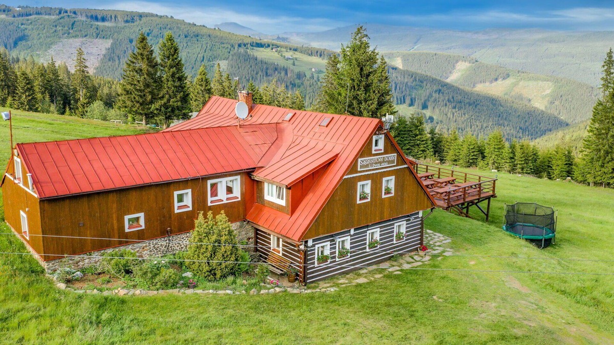 Pec pod Snezkou House | Wonderful private villa with WIFI, TV, terrace, pets allowed, panoramic view and parking
