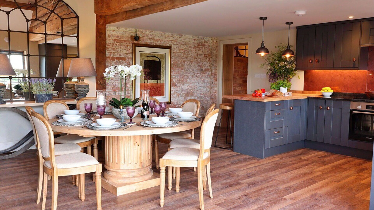 Quedgeley House | Wonderful villa for 6 people with WIFI, terrace, pets allowed and parking