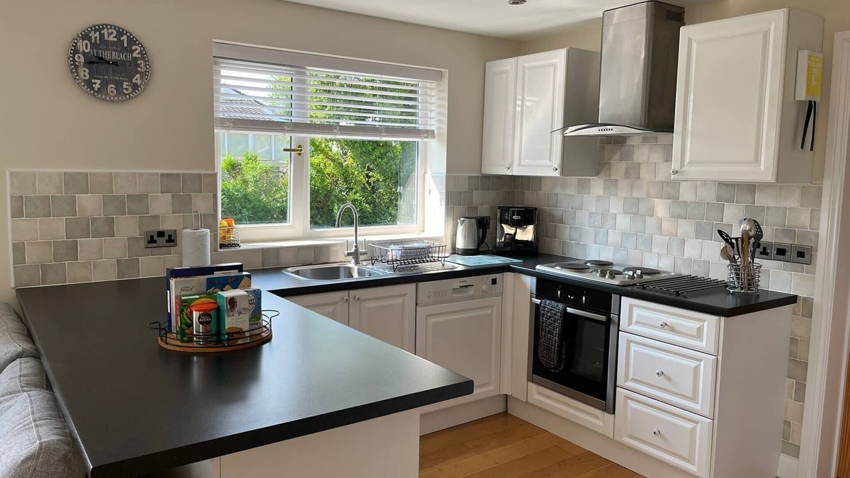 Cardigan House | Wonderful 3 bedroom bungalow near the Teifi River in St Dogmaels