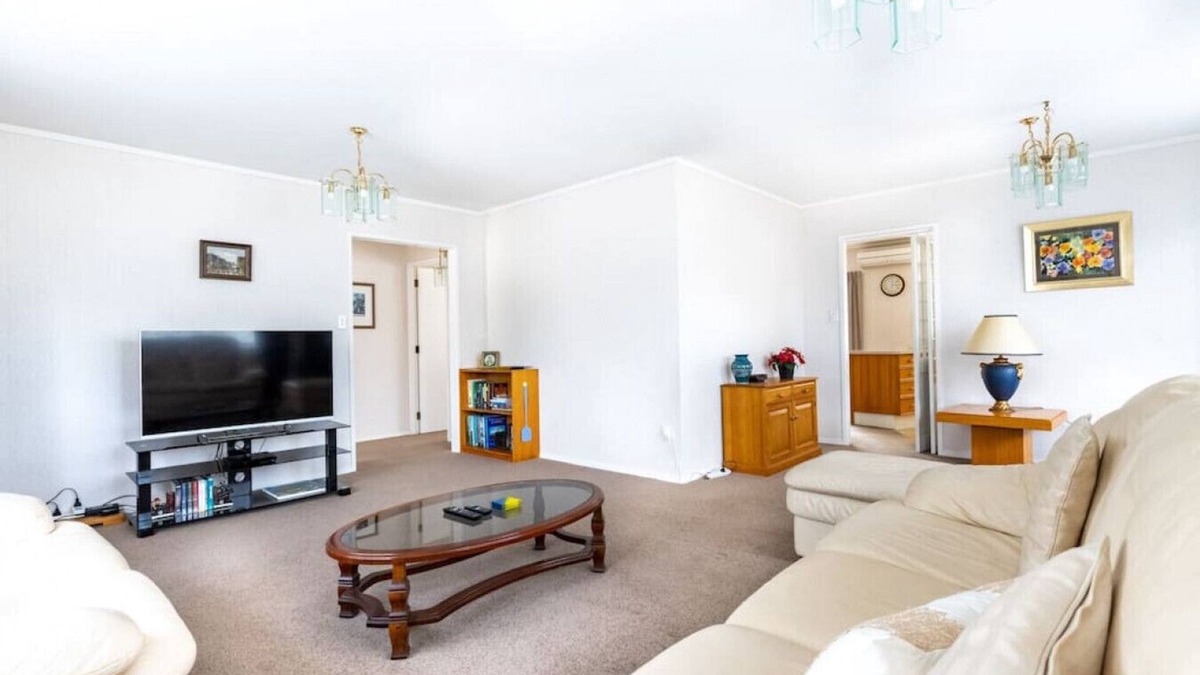 Takanini House | ★ Wonderful 3BR Home with Office & Outdoor ★
