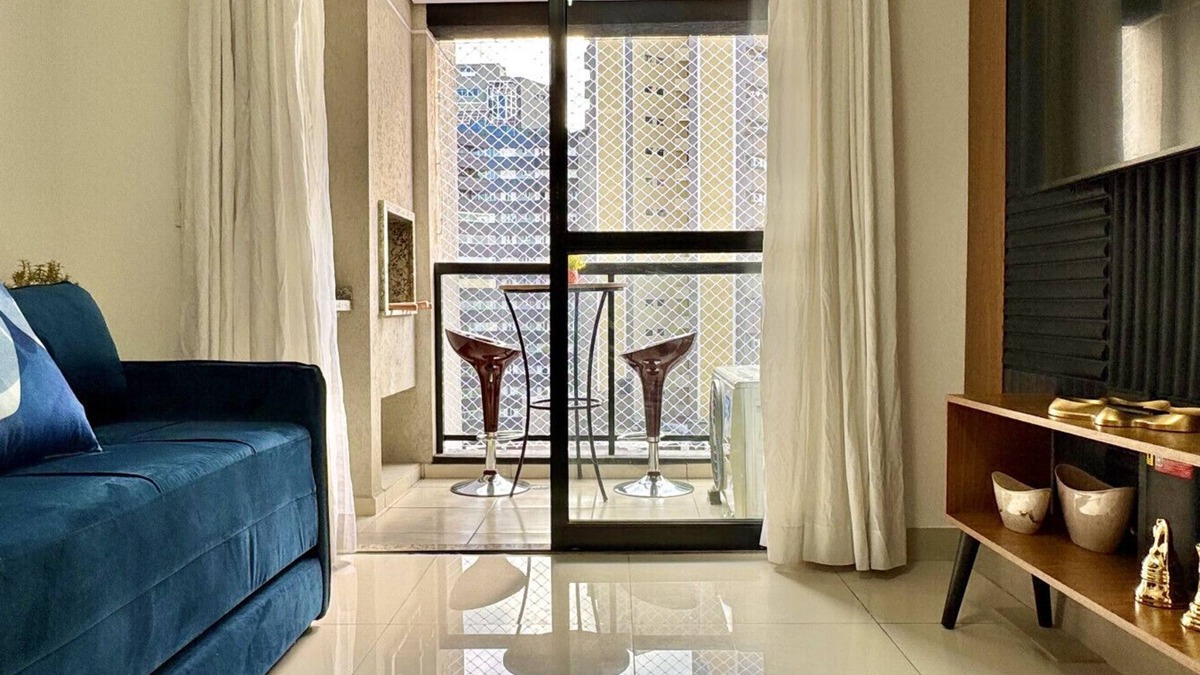 Bigorrilho Apartment | Wonderful and High 2 Bedroom Condominium Club Sky
