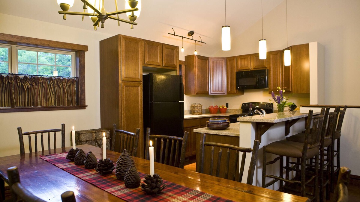 Wilmington House | Wonderful and spacious Wilmington Townhome- Close to Whiteface and Lake Everest!