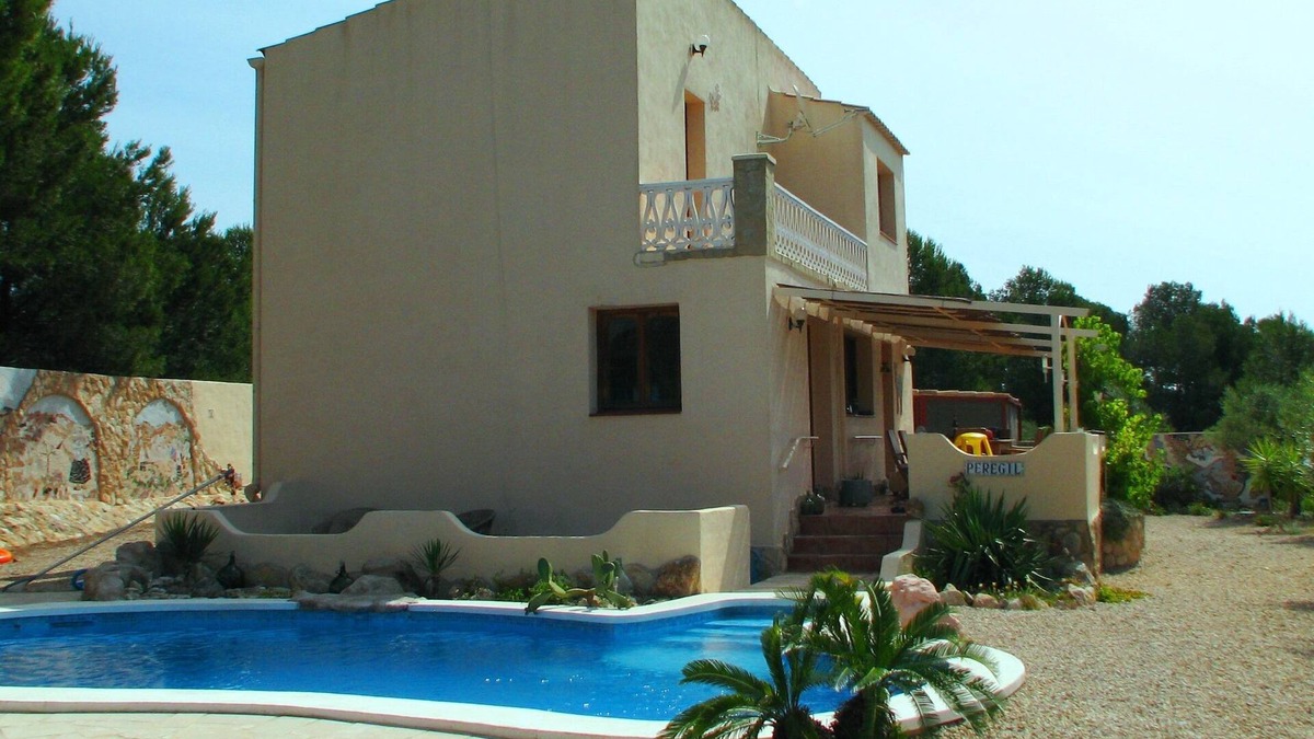 El Perello House | Wonderful country house with private pool