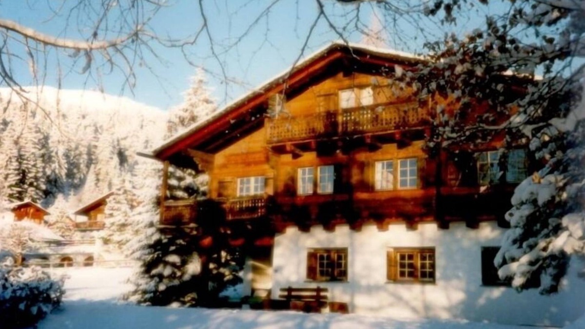Laax Ski Chalet | Wonderful, Exclusive Chalet in the Swiss Mountains