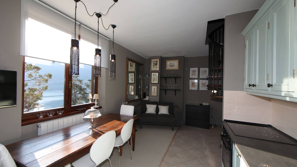 Limonta Apartment | Wonderful front lake apartment near Bellagio