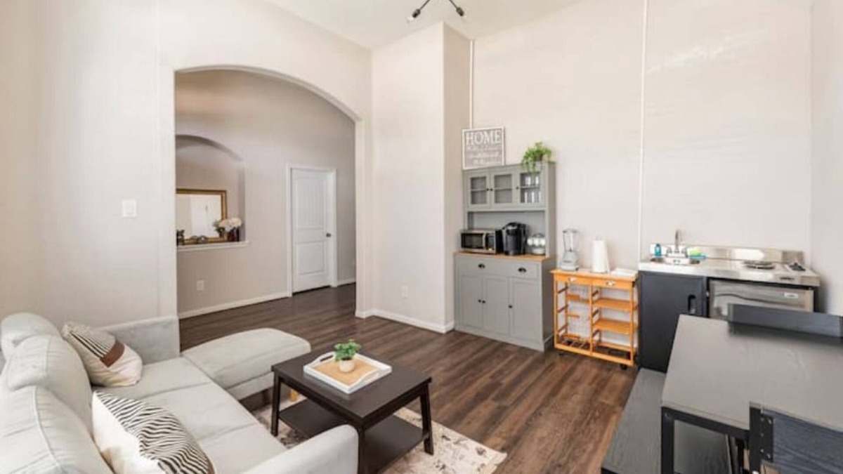 Hockley House | Wonderful Getaway in Cypress Houston