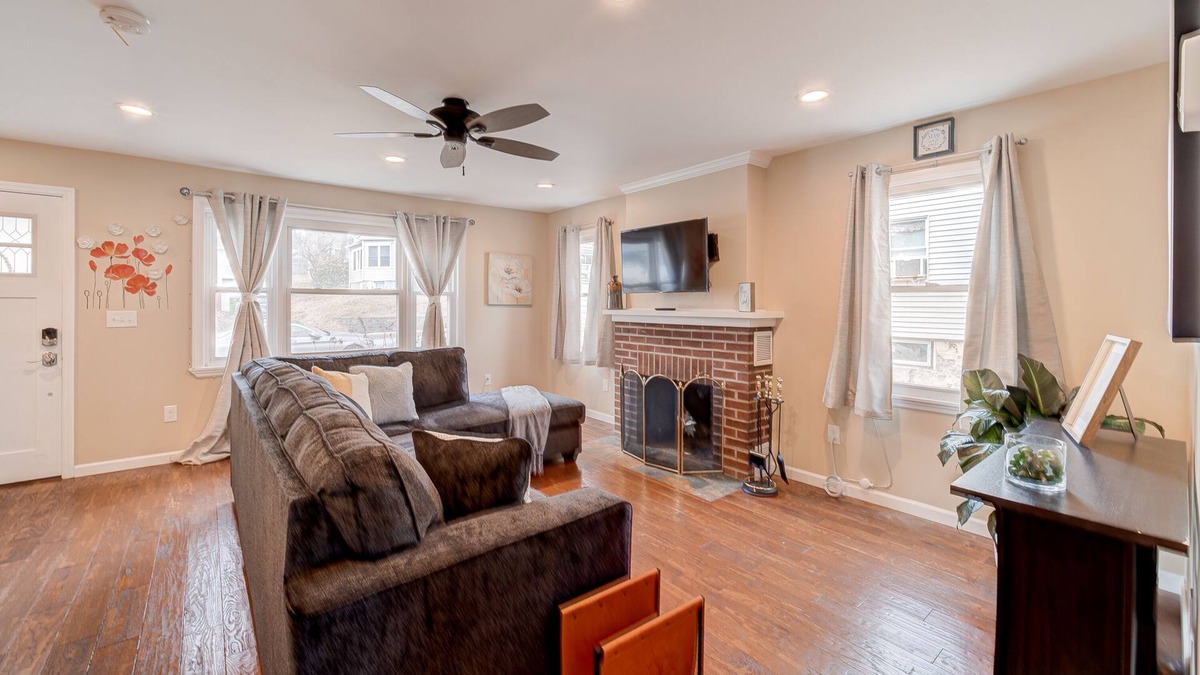Middletown House | Wonderful Getaway in Middletown