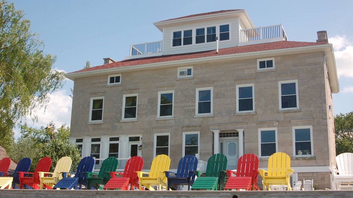 Marblehead House | WONDERFUL HOME for REUNIONS! OCT 24-26; OCT 31-NOV 2 OPEN! FALL ON LAKE ERIE!