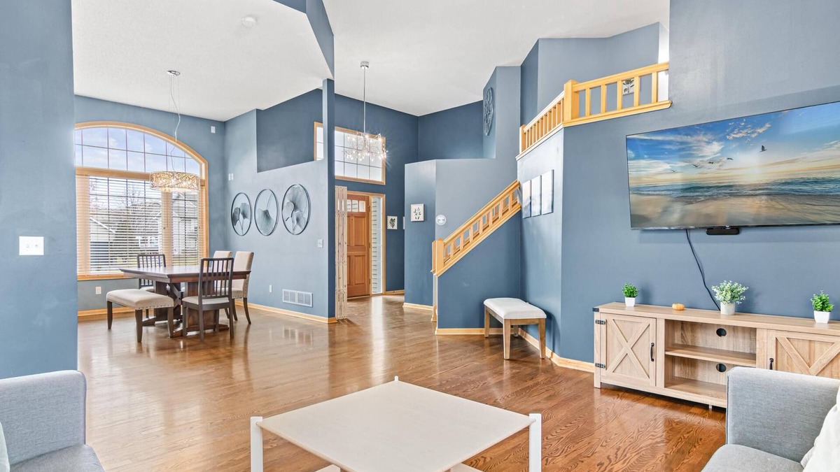 Rosemount House | Wonderful home in prime Rosemount location.nn