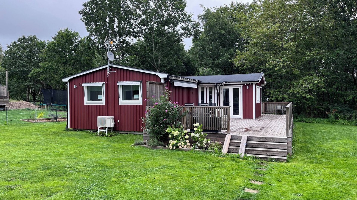 Hjarnarp Cottage | Wonderful house with new kitchen in beautiful nature and close to activities