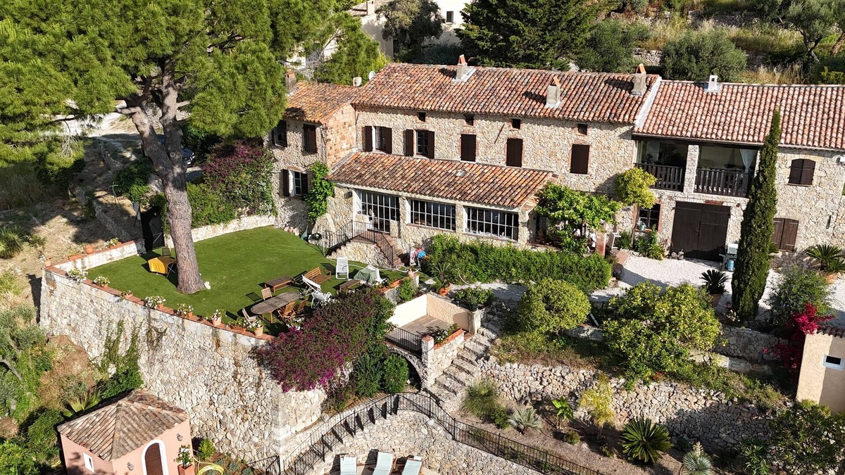 Sanary-sur-Mer House | Wonderful mas provençal in Sanary sur mer with south-facing pool.