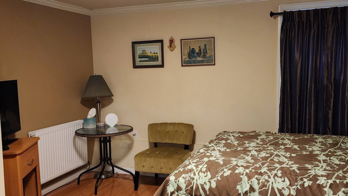 Merced Manor Apartment | Wonderful Newly Remodeled Studio