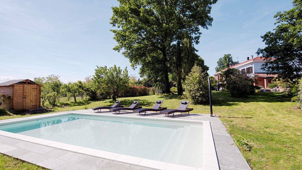 San Damiano dʼAsti House | Wonderful private villa with private pool, WIFI, A/C, TV, patio, pets allowed and parking