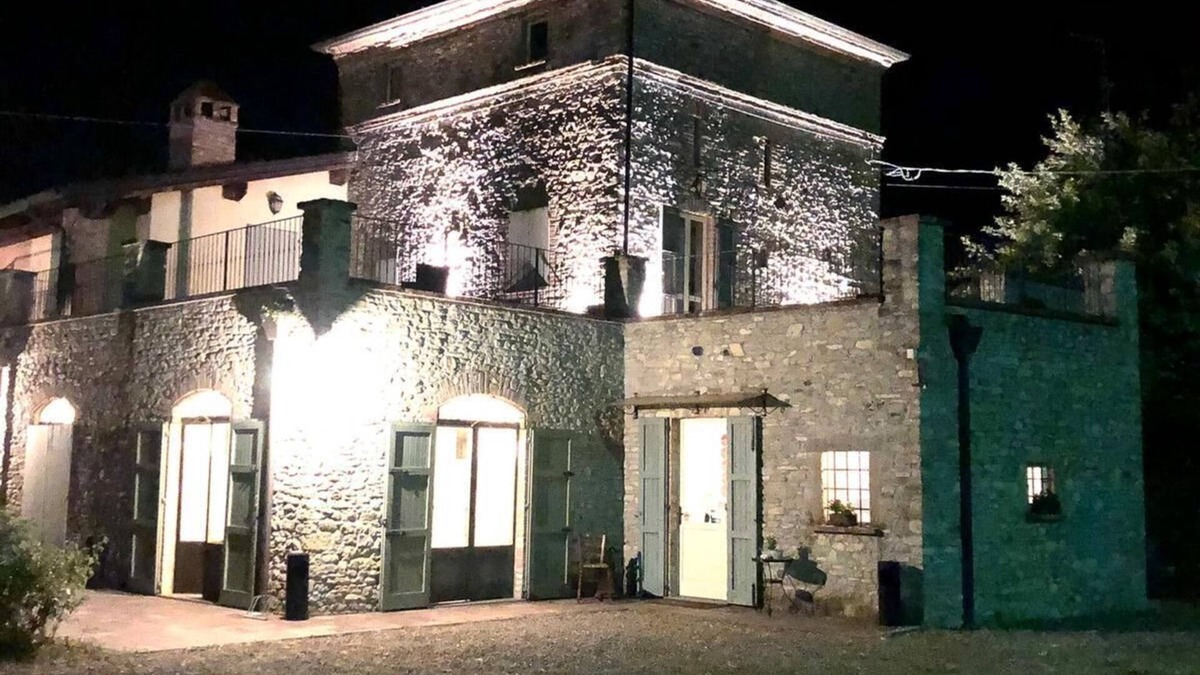 Sariano Villa | Wonderful Period Residence with Medieval Tower