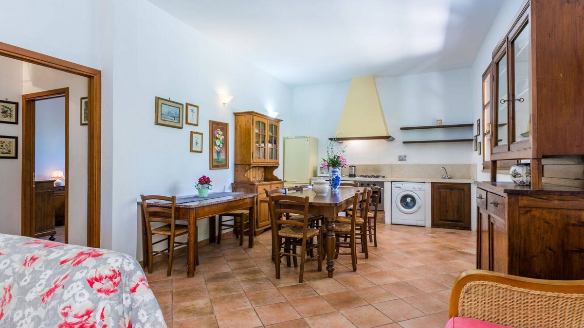 Cecina House | Wonderful private villa for 8 guests with pool, TV, terrace, pets allowed and parking