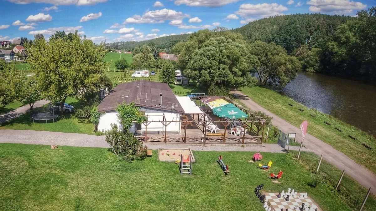 Tyn nad Vltavou House | Wonderful private villa for 4 people with A/C, WIFI, terrace, pets allowed and parking