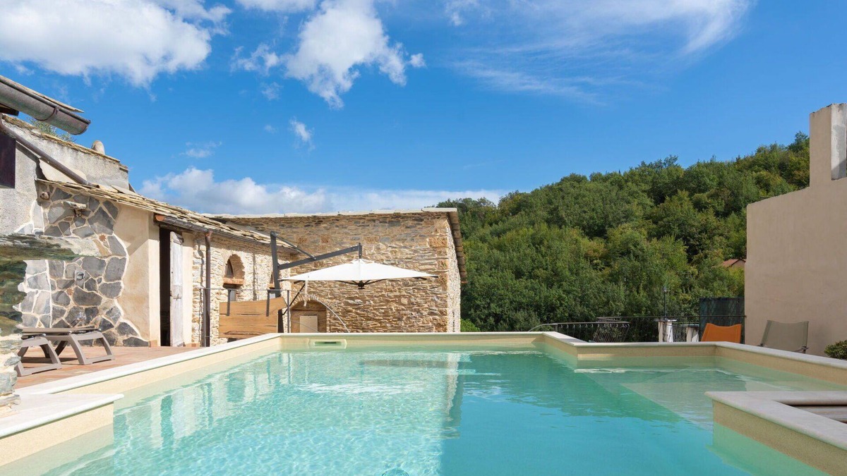 Prela House | Wonderful private villa with private pool, WIFI, TV, terrace, pets allowed, panoramic view, parking