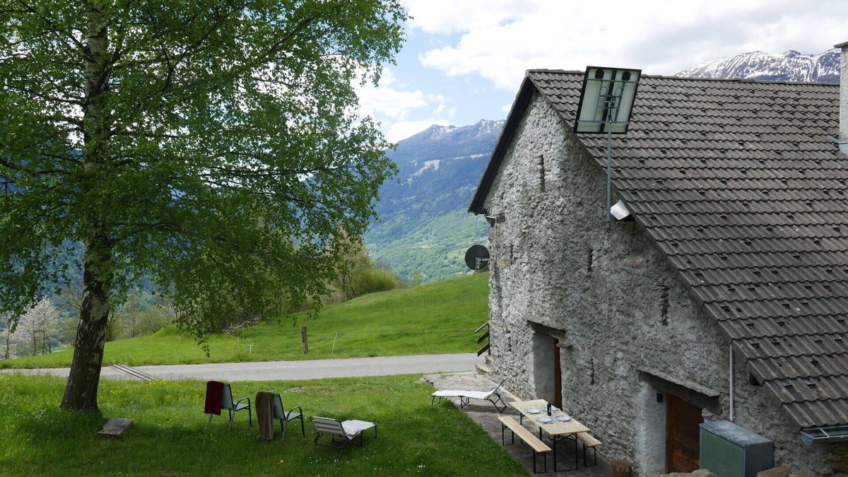 Blenio House | Wonderful private villa for 4 guests with WIFI, TV, pets allowed and panoramic view
