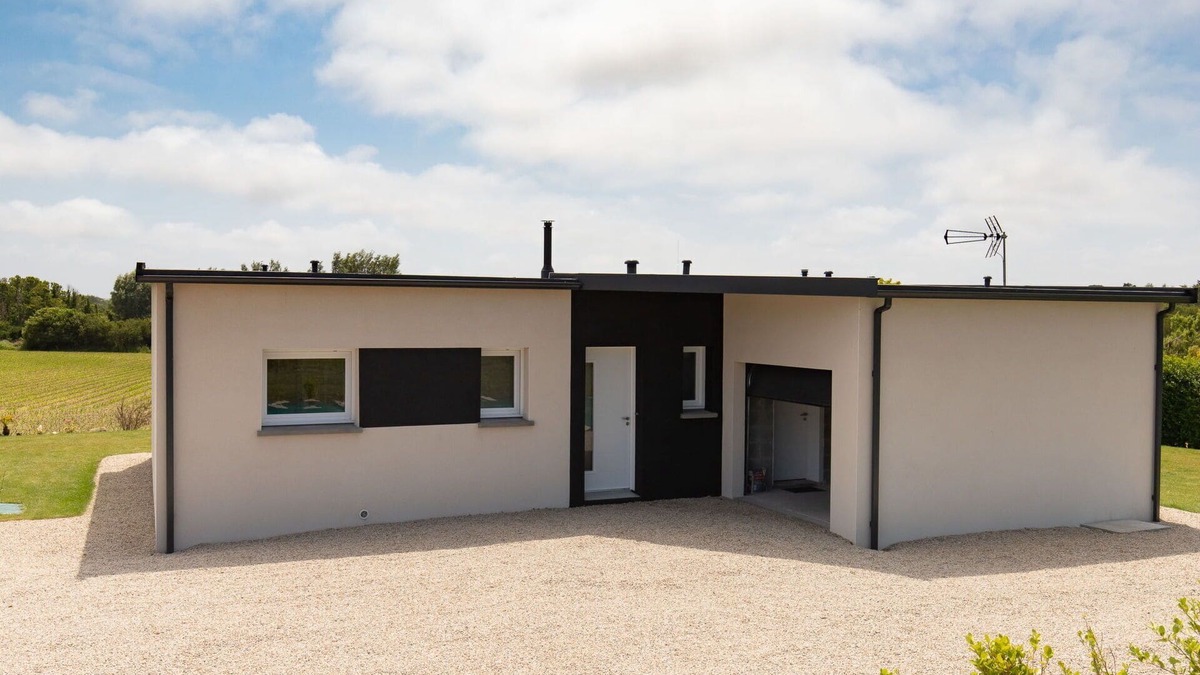 Brignogan-Plage House | Wonderful private villa for 6 people with WIFI, TV, terrace and parking