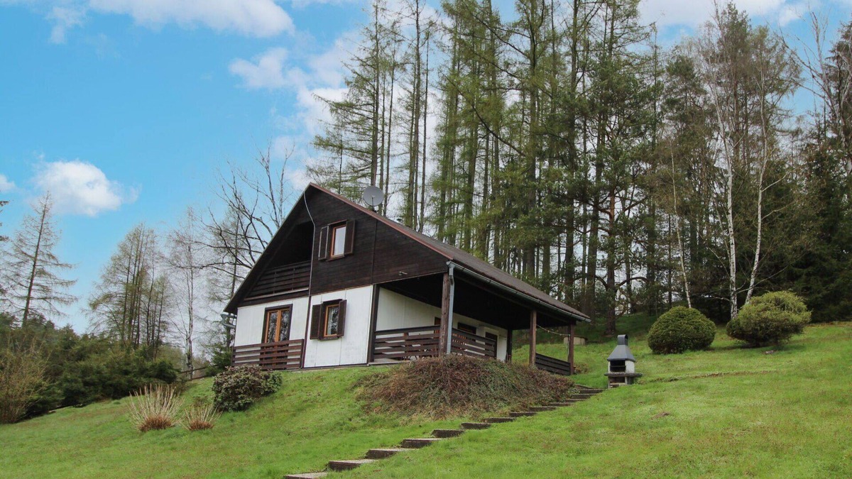 Krasna Lipa House | Wonderful private villa for 5 people with WIFI, TV, terrace, pets allowed and panoramic view